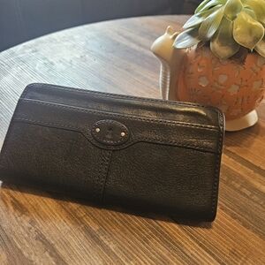 Fossil Black Cowhide Zipper Wallet Clutch Credit Card Middle / Outside Pouch #28